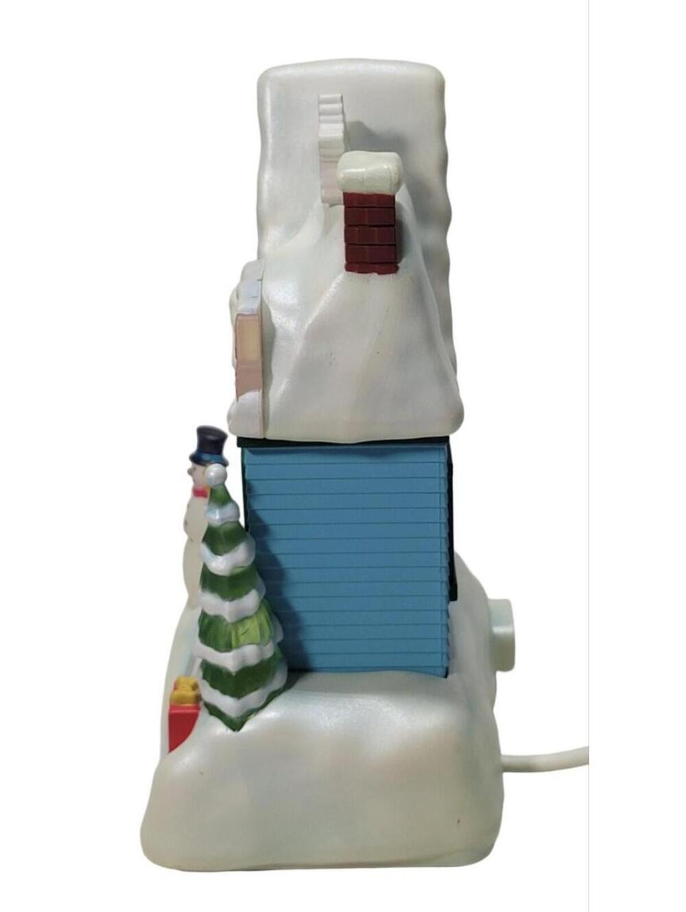 Hallmark Ornament Tested 2009 Caroling Cottages Season’s Greetings music lights - Picture 2 of 9